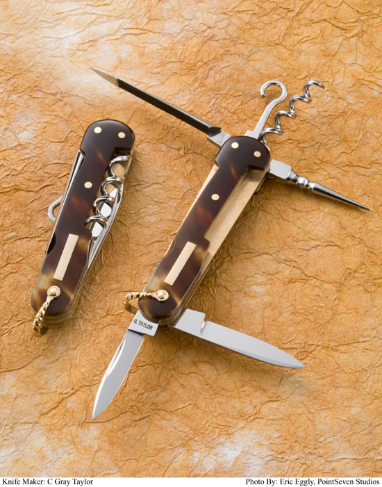 AKI 2011 Smoker's Knife